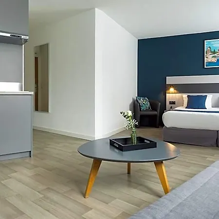 Centre Apartmanhotel 3*