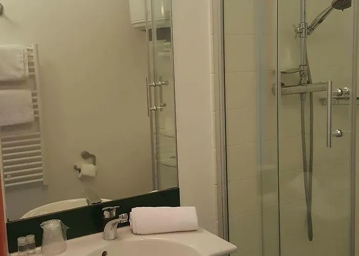 Aparthotel Centre 3*