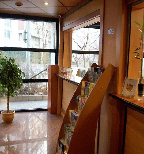 シティ レジデンス センター アパートホテル ストラスブール